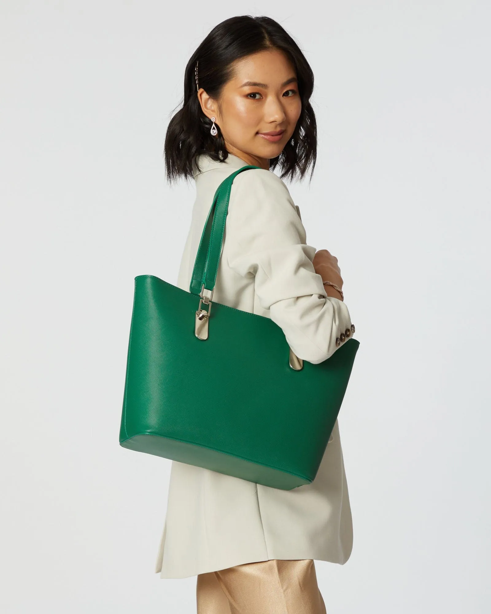 Aida Chain Green Tote Bag