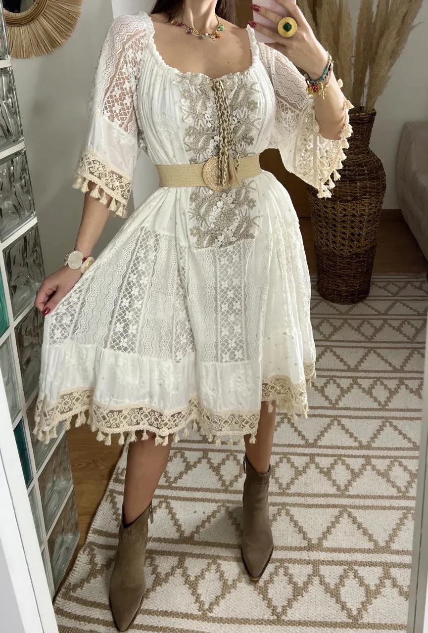 Boho Chic Midi Dress with Lace and Embroidery