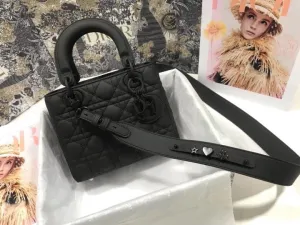 Designer Handbags - DOR - 6130