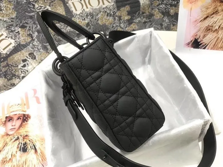 Designer Handbags - DOR - 6130