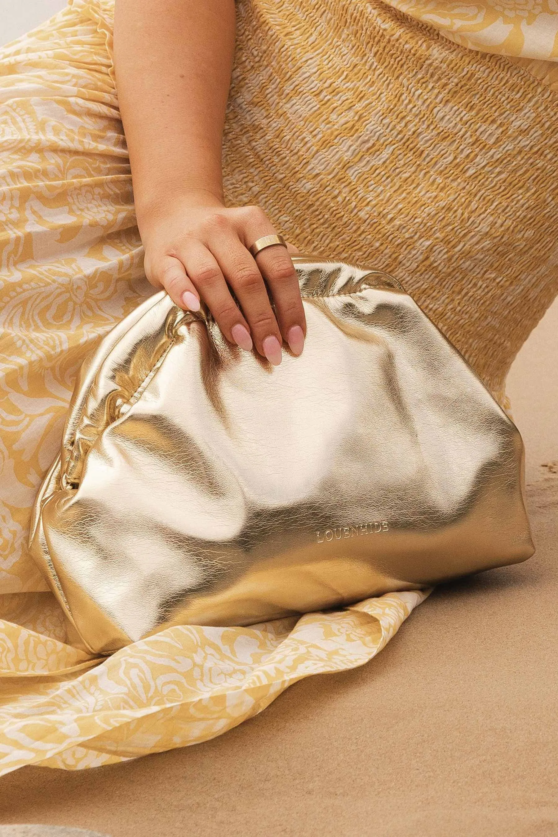 Lotus Clutch | Gold