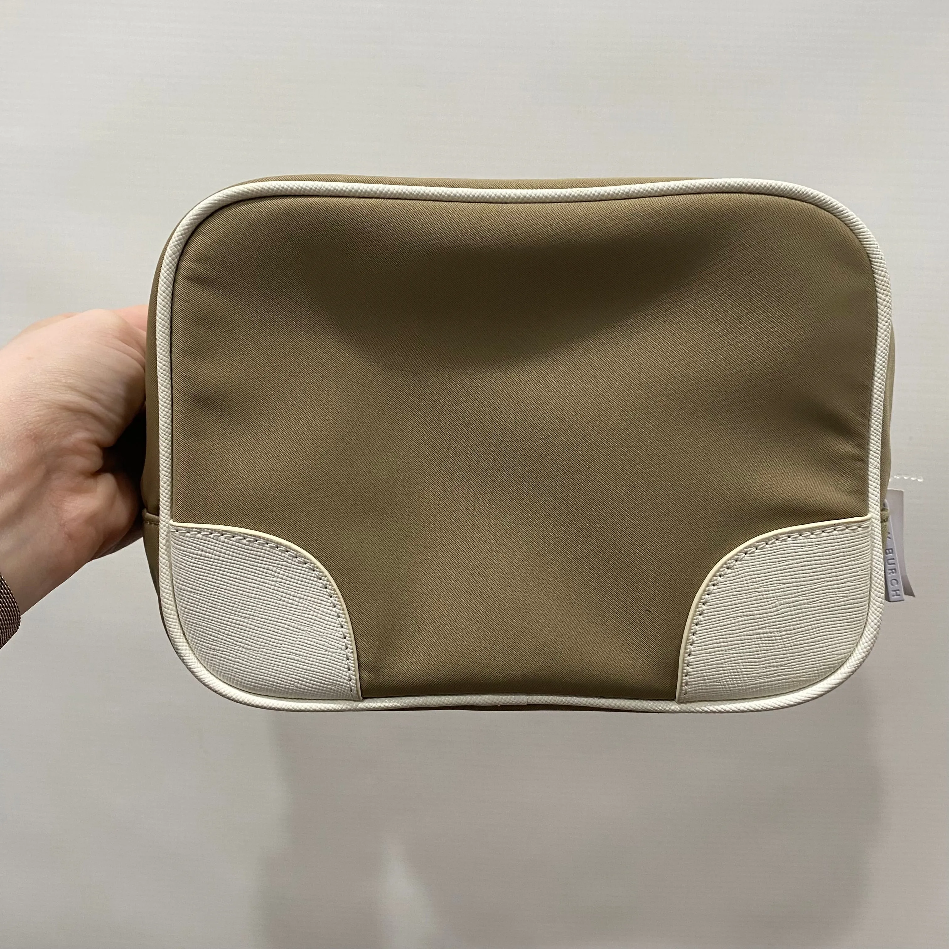 Makeup Bag Designer By Tory Burch  Size: Small