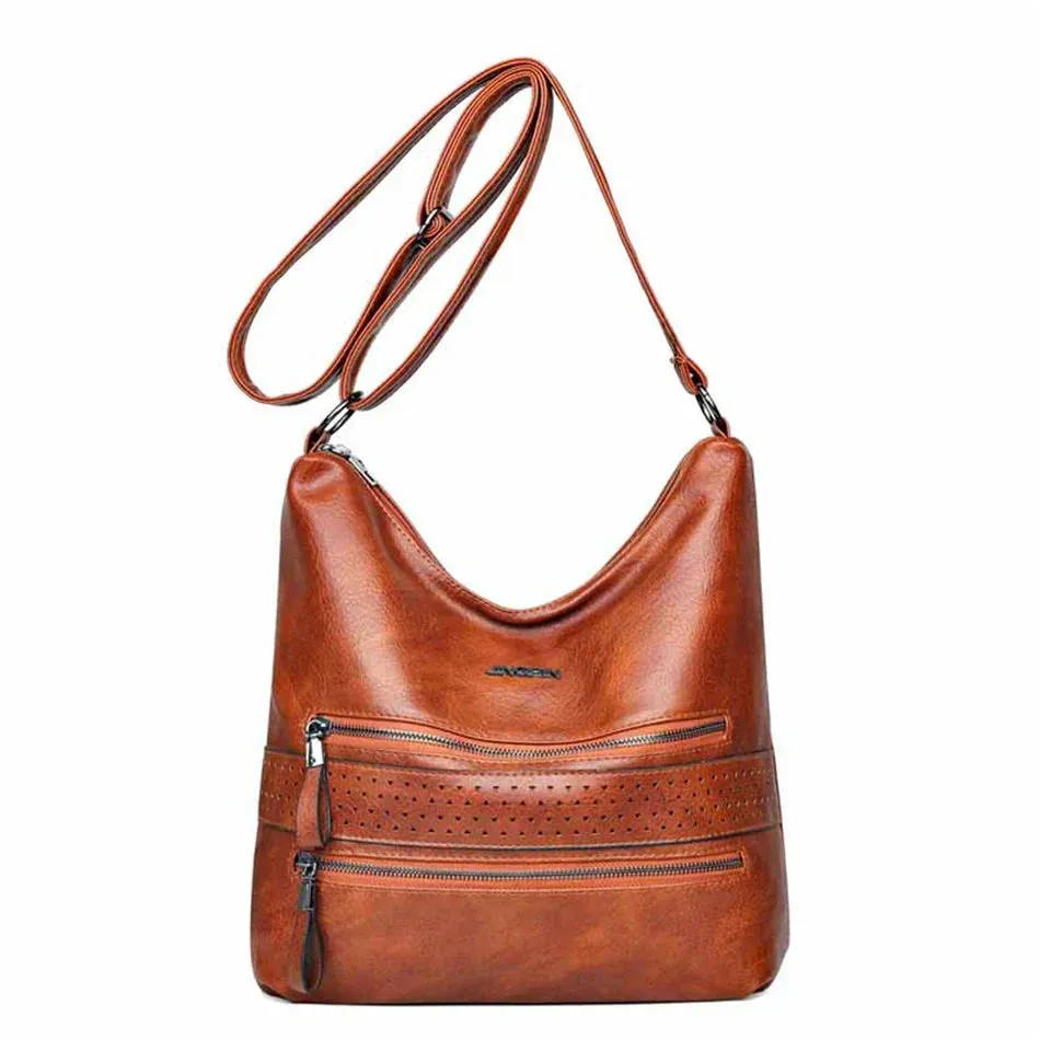 Novella | Double Charm Multi Pocket Shoulder Bag