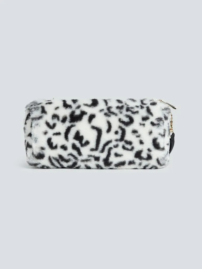 Studiowest White Animal Patterned Makeup Pouch